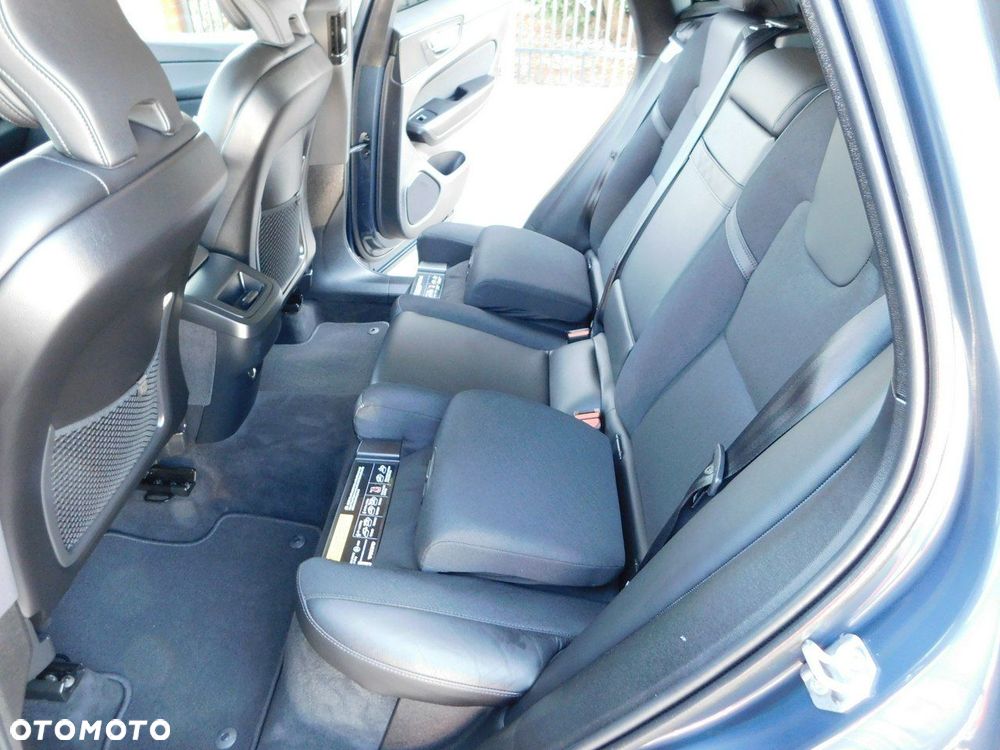 Volvo XC 60 D3 Momentum Pro - 12