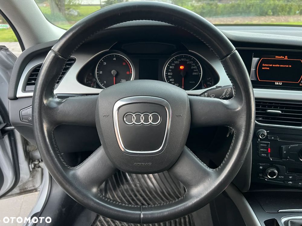 Audi A4 Avant - 13