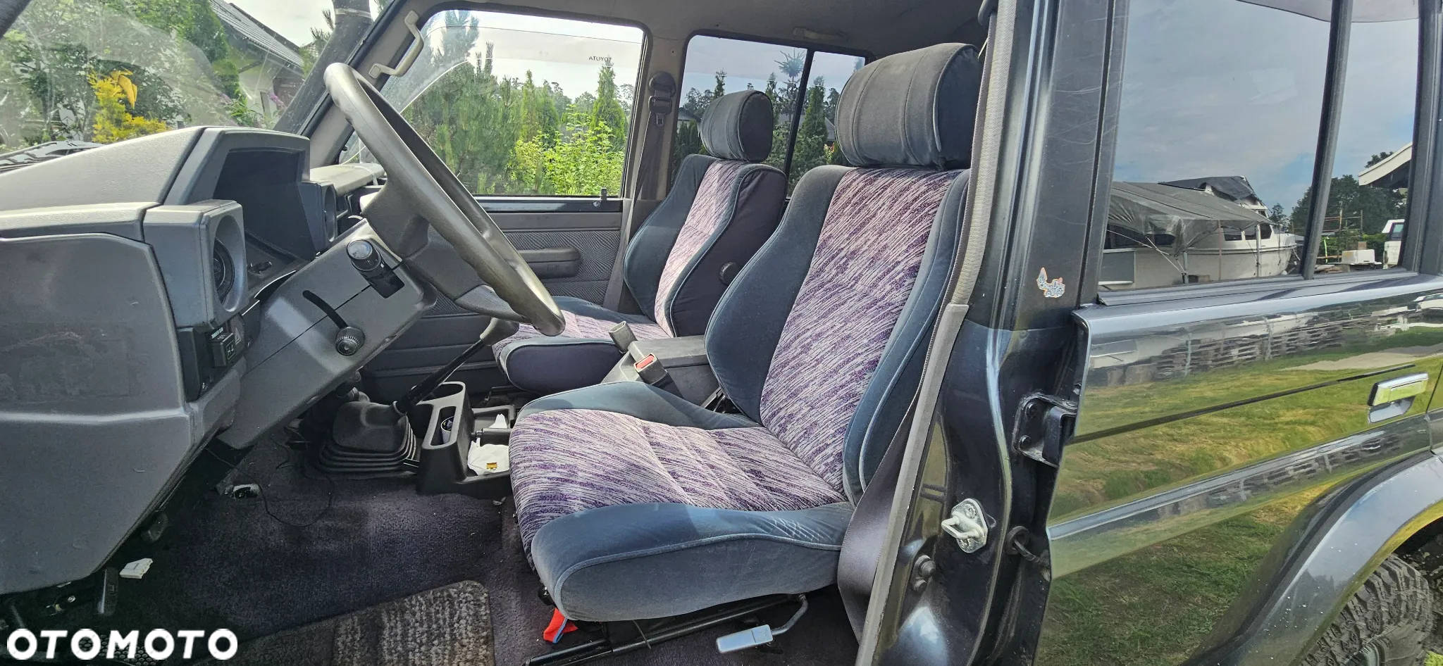 Toyota Land Cruiser - 14
