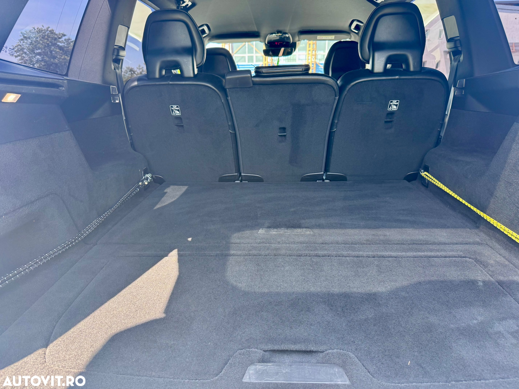 Volvo XC 90 D5 AWD R-Design - 16