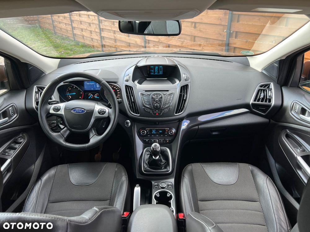 Ford Kuga 2.0 TDCi 2x4 Titanium - 13