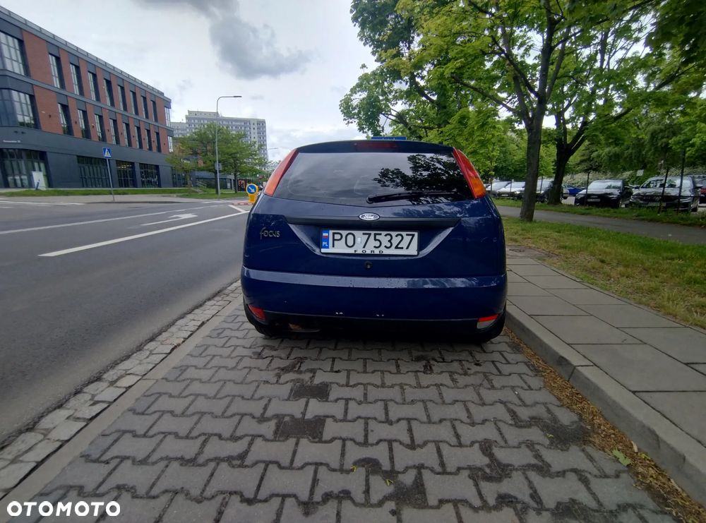 Ford Focus 1.6 Comfort - 6