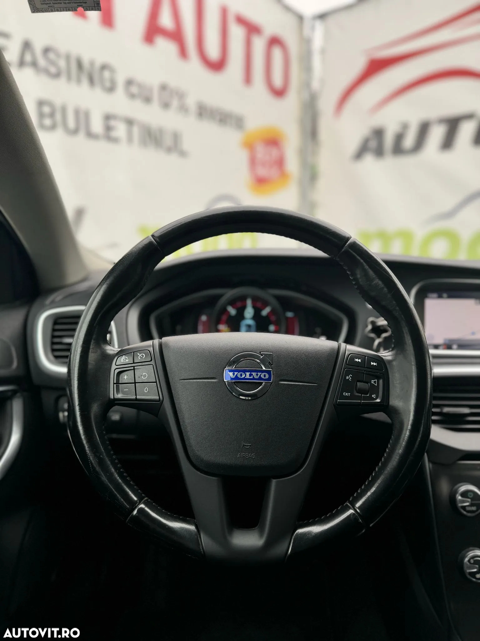Volvo V40 D2 - 33