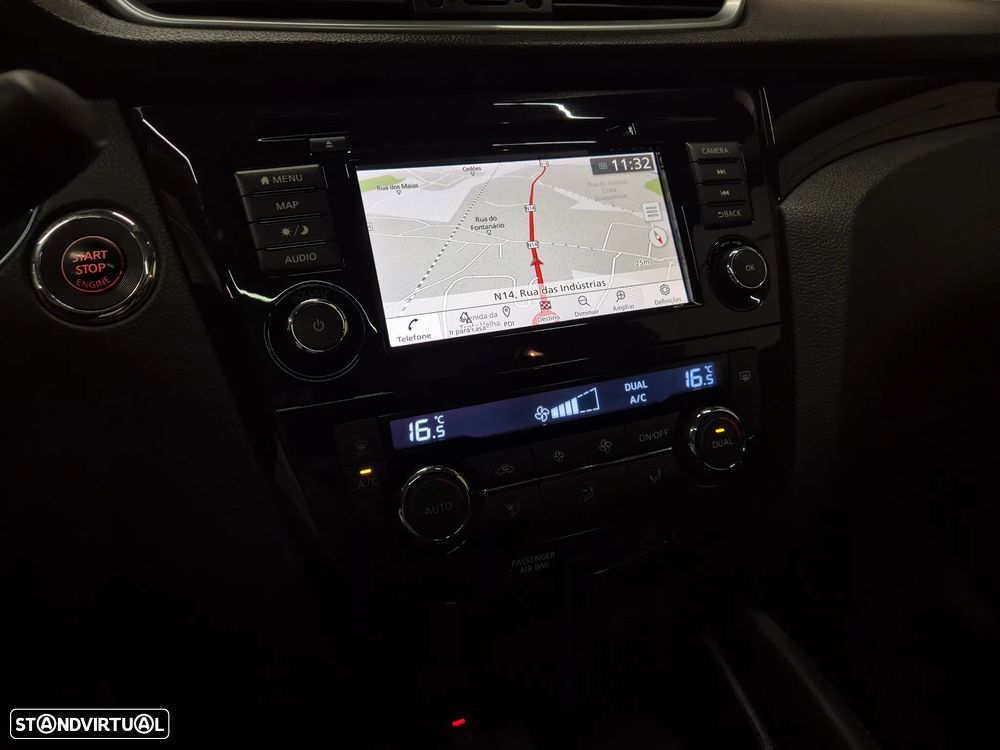 Nissan Qashqai 1.5 dCi N-Connecta J18 - 22