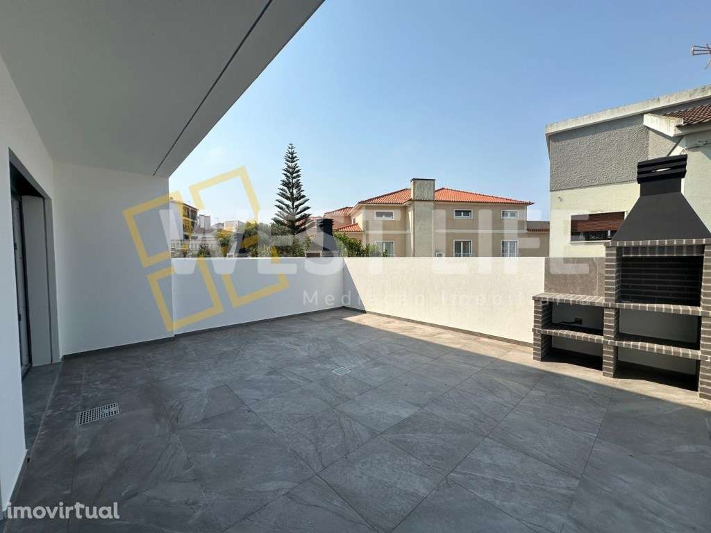 Fantástica Moradia T3 com VISTA MAR, Logradouro e Terraço, ótima ex... - Grande imagem: 4/25