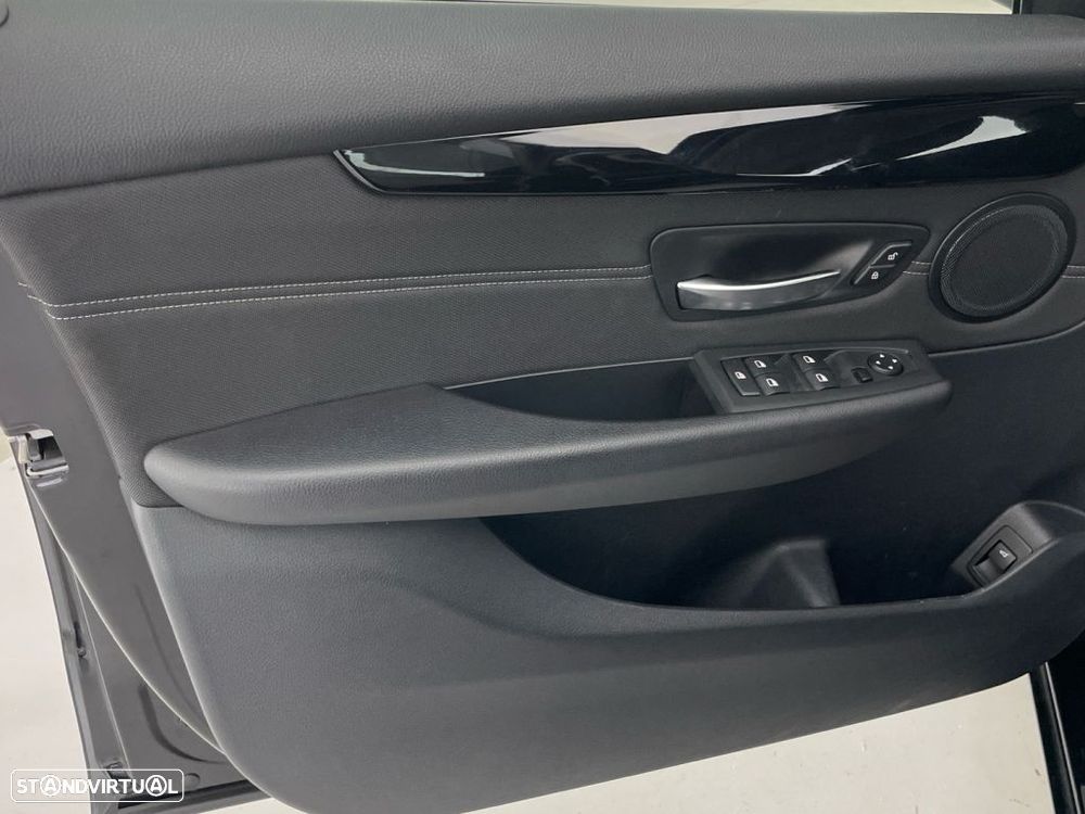 BMW 216 Active Tourer d Advantage - 18