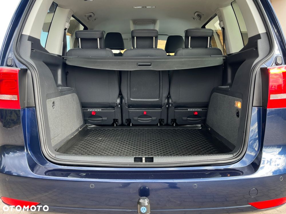 Volkswagen Touran - 34