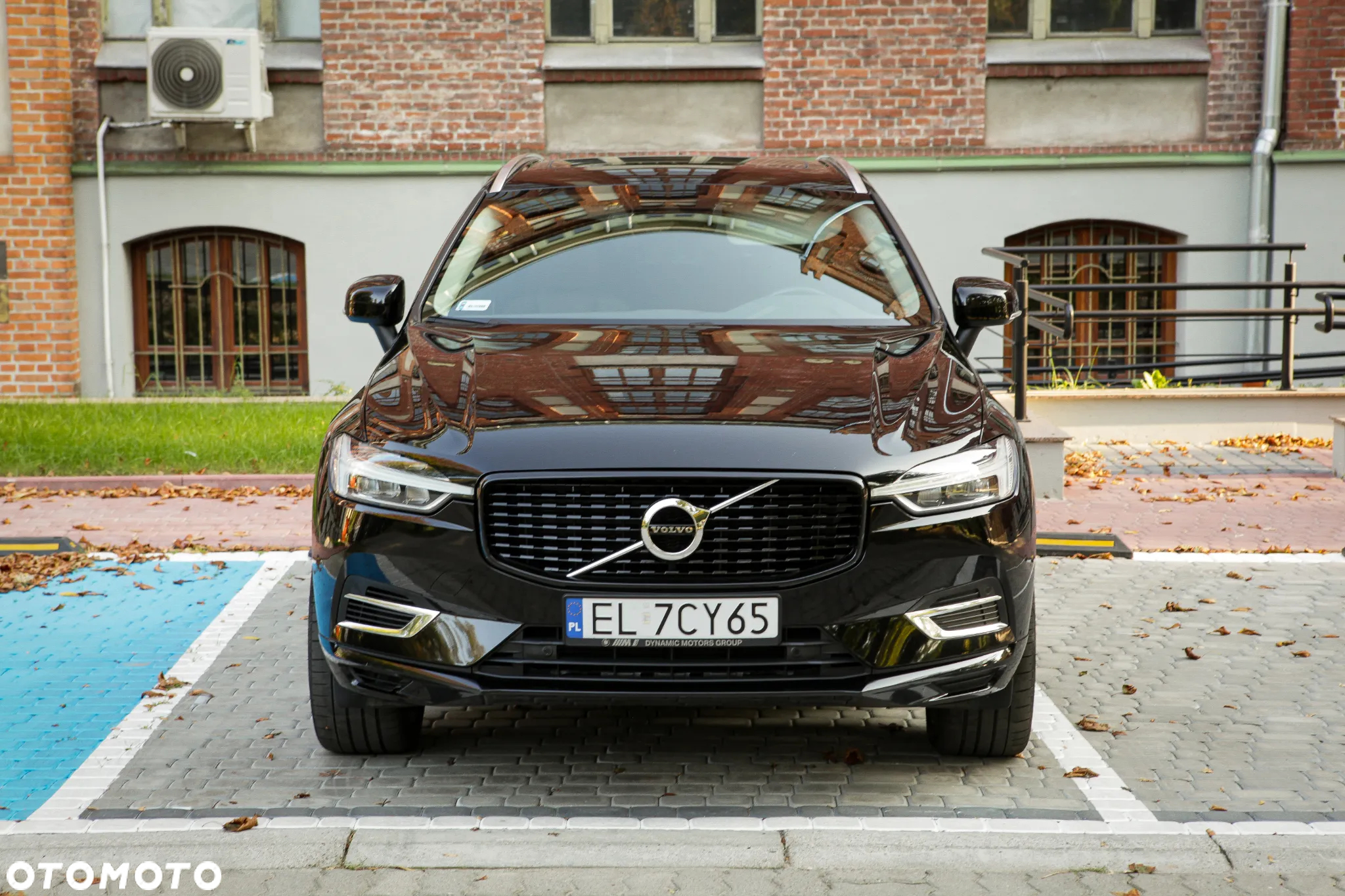 Volvo XC 60 T8 AWD Plug-In Hybrid Momentum Pro - 8
