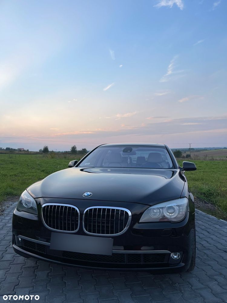 BMW Seria 7 760i - 6
