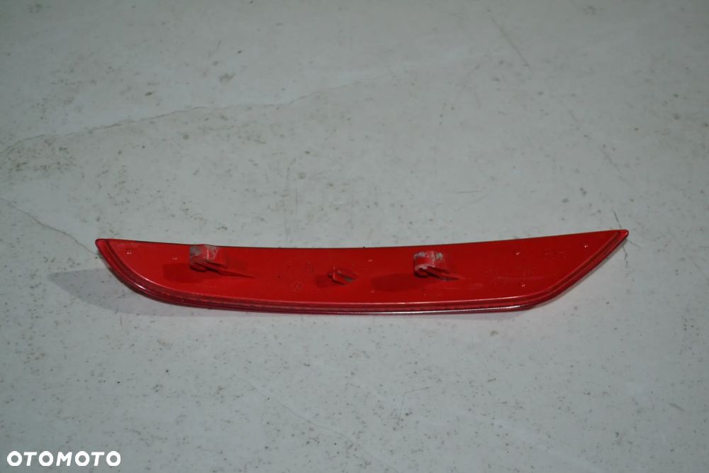 VW GOLF VI HB ODBLASK ZDERZAKA TYŁ TYLNY PRAWY ORYGINAŁ 5K0945106A - 2