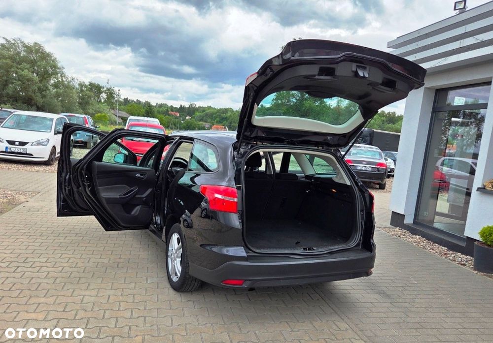 Ford Focus - 25