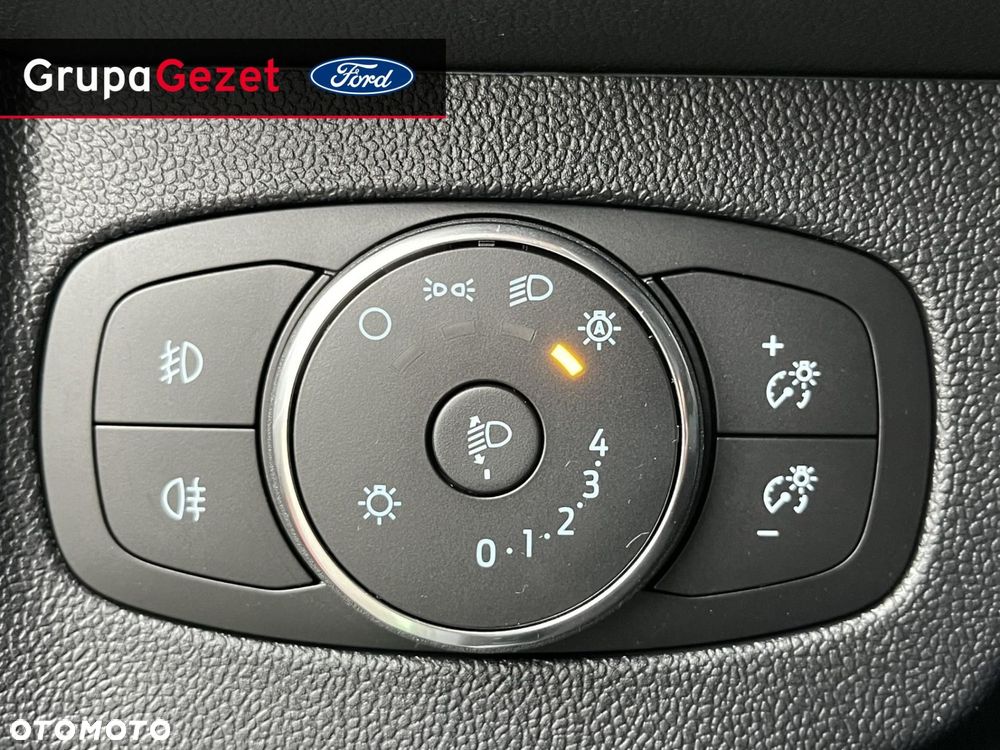 Ford Tourneo Courier - 16