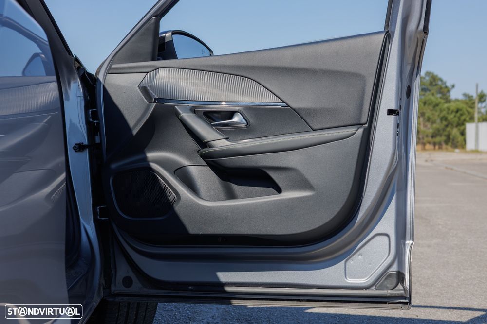 Peugeot 2008 1.5 BlueHDi GT - 50