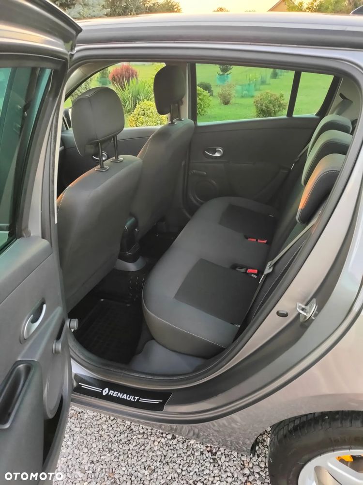 Renault Clio 1.2 TCE Alize - 12