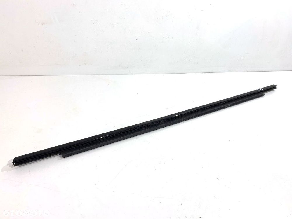 LISTWA ZGARNIAJĄCA TYŁ LEWY  BMW 3 Gran Turismo (F34) 2012 - 2022 320 i 135 kW [184 KM] benzyna - 2