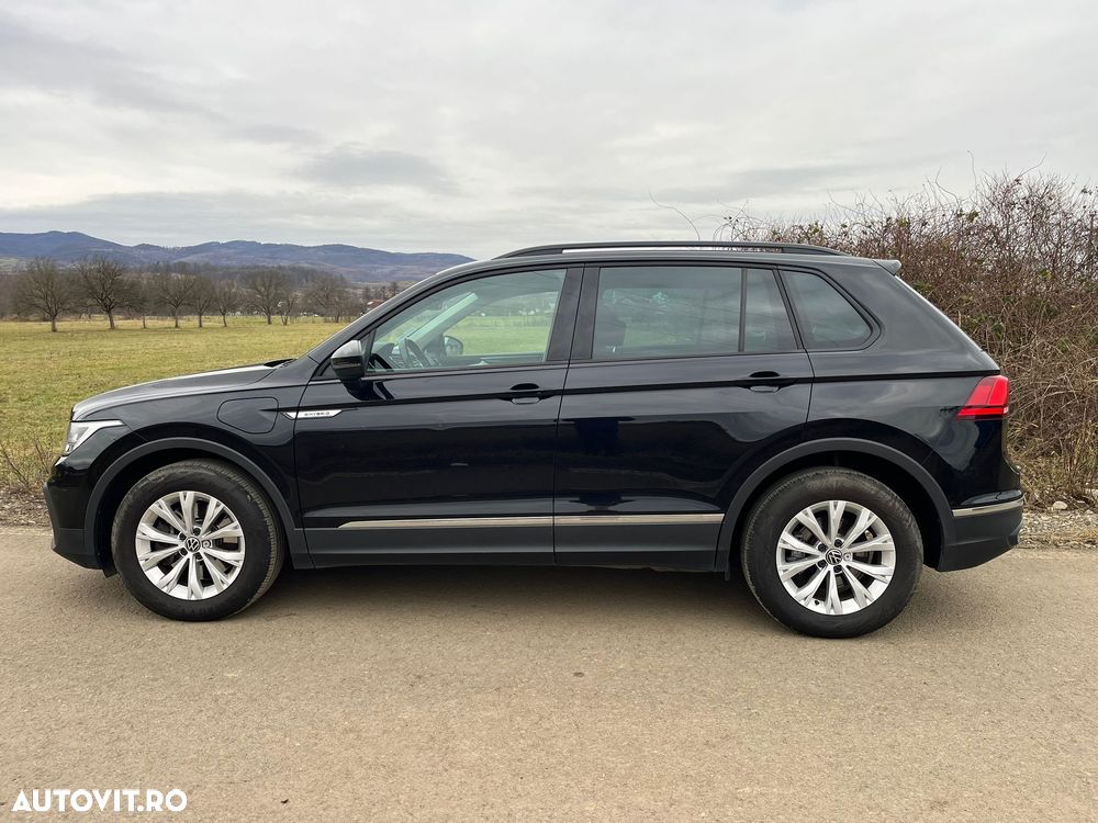 Volkswagen Tiguan - 9