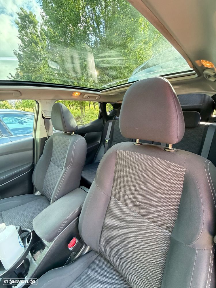 Nissan Qashqai 1.5 dCi N-Connecta - 10
