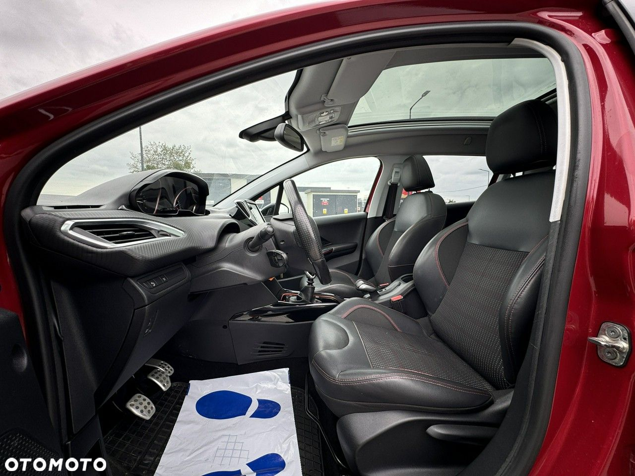 Peugeot 2008 - 18