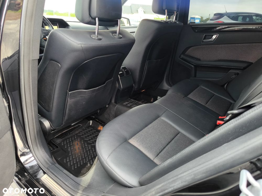 Mercedes-Benz Klasa E 200 CGI BlueEFFICIENCY 7G-TRONIC Avantgarde - 7