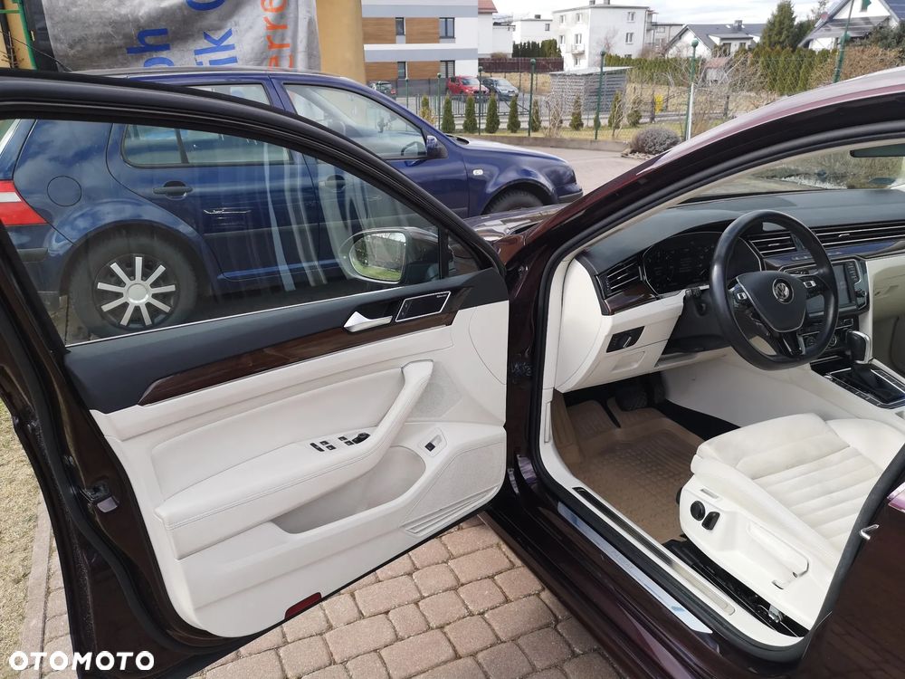 Volkswagen Passat - 17