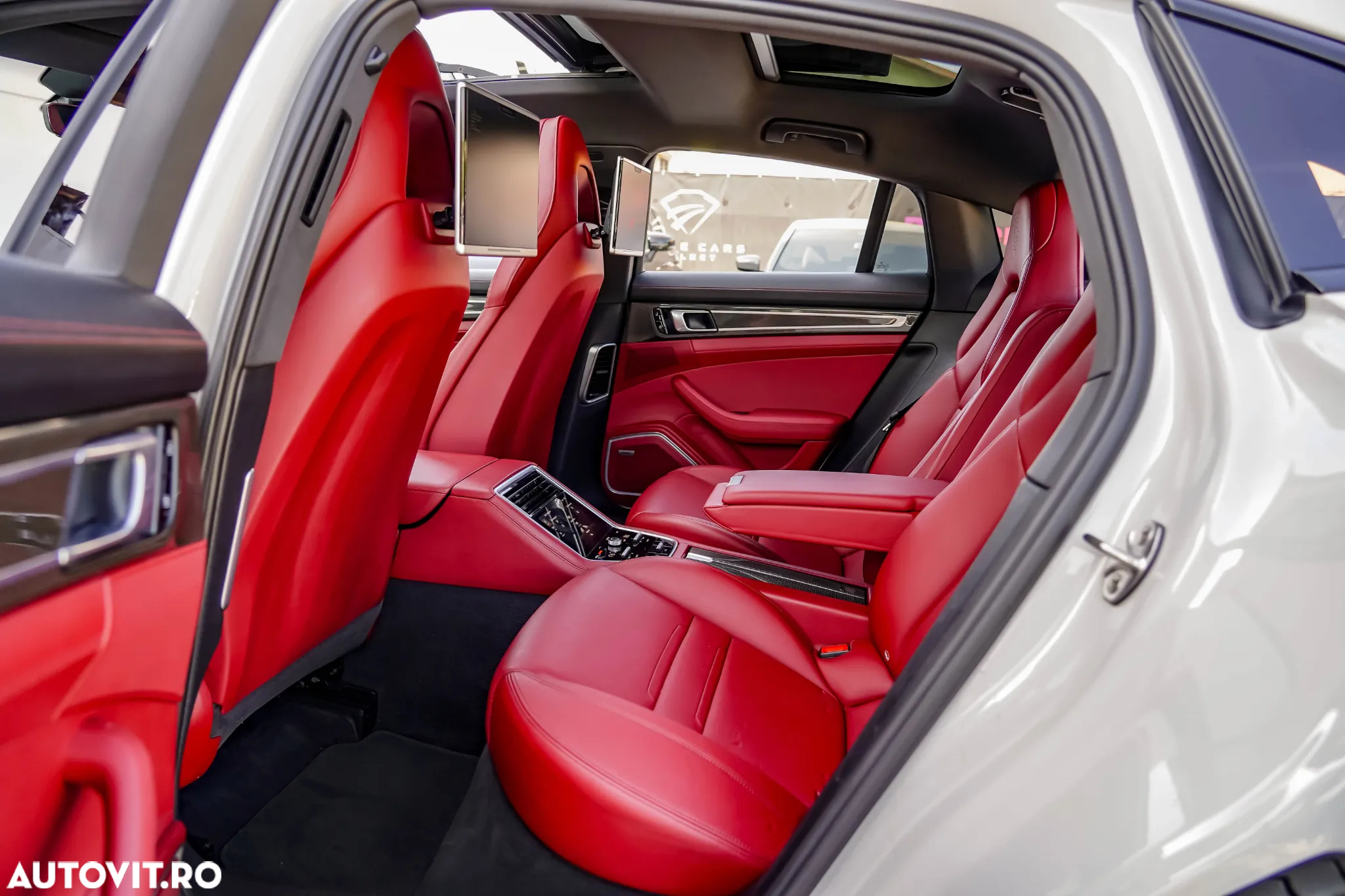 Porsche Panamera 4 E-Hybrid - 5