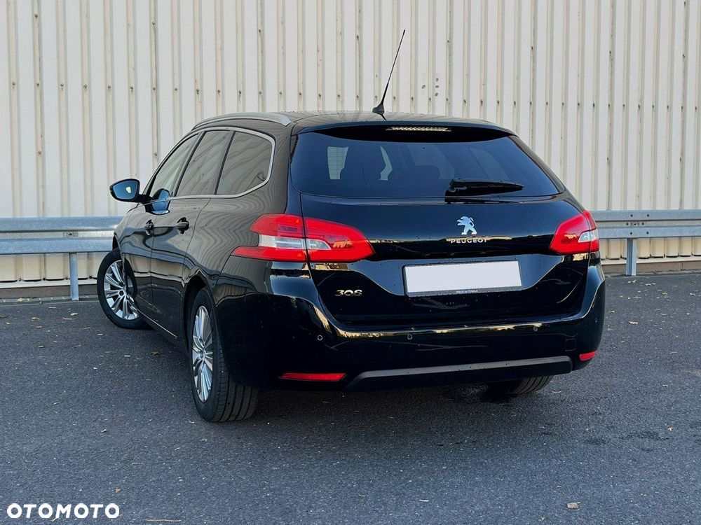 Peugeot 308 - 6