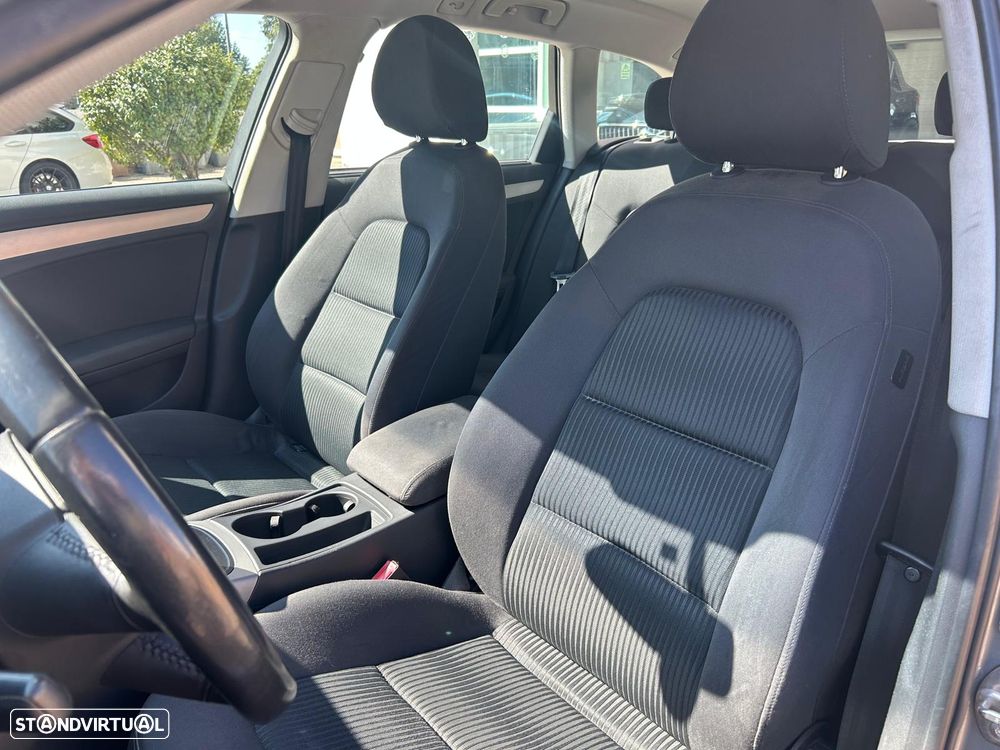 Audi A4 Avant 2.0 TDI e DPF Attraction - 6