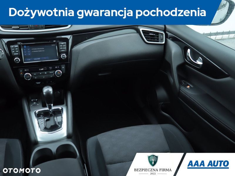 Nissan Qashqai - 10