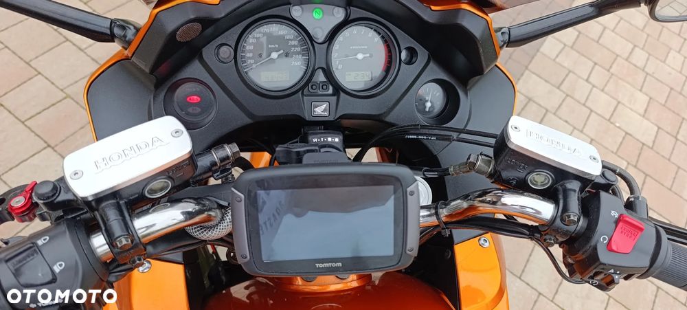 Honda CBF - 14