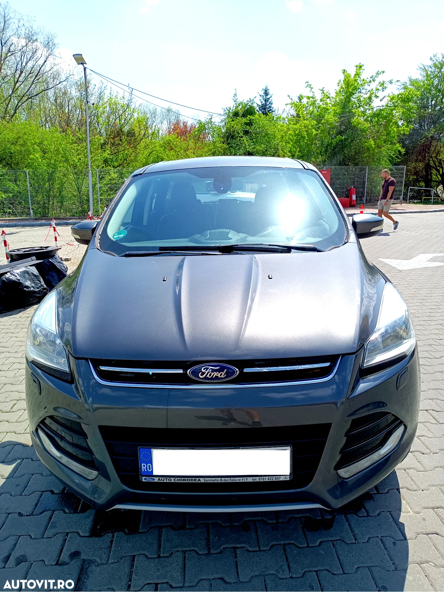 Ford Kuga 2.0 TDCi 2WD Titanium - 2