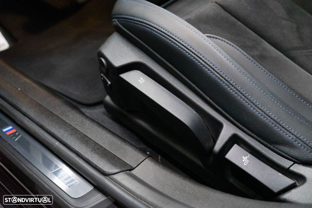 BMW 320 e Pack M Auto - 44