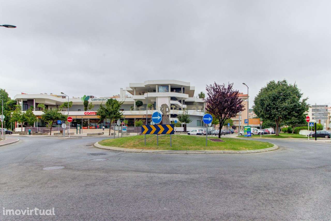 Parqueamento no centro de Alverca, nas Galerias do Choupal! - Grande imagem: 3/4