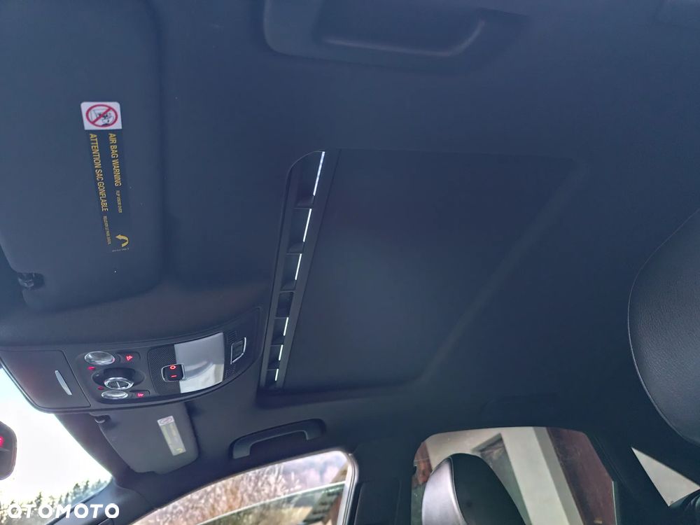 Audi A4 Limousine - 12