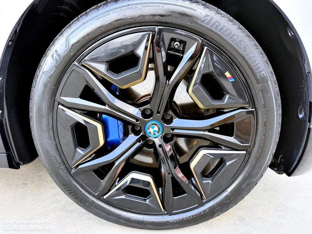BMW iX xDrive 50 Pack Desportivo - 45
