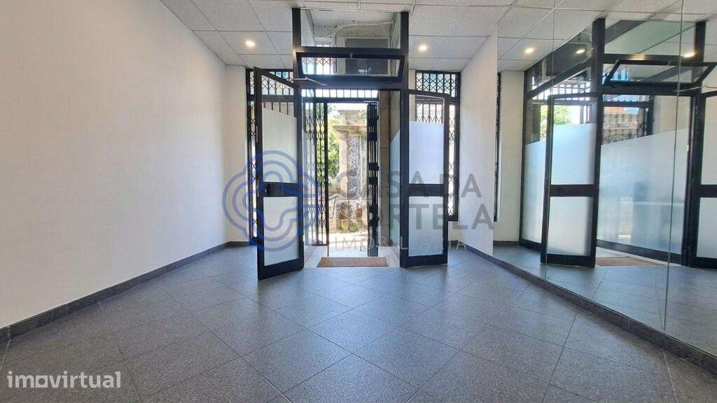Loja Ampla de 116m2 no Bonfim | Pé-Direito Alto e Possibilidade de Gab - Grande imagem: 3/13