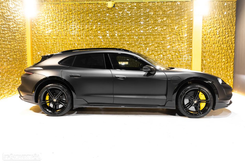 Porsche Taycan Cross Turismo Turbo S - 55