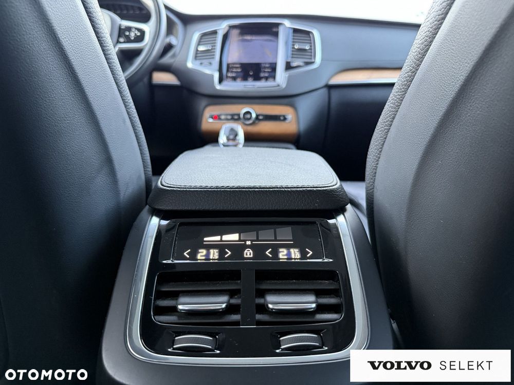 Volvo XC 90 - 23