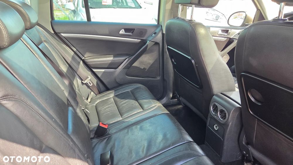 Volkswagen Tiguan 2.0 TDI DPF BlueMotion Technology Exclusive - 14
