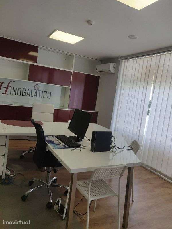 Arrendo Escritorio no lugar Azenha em Guieifães Maia - Grande imagem: 4/20