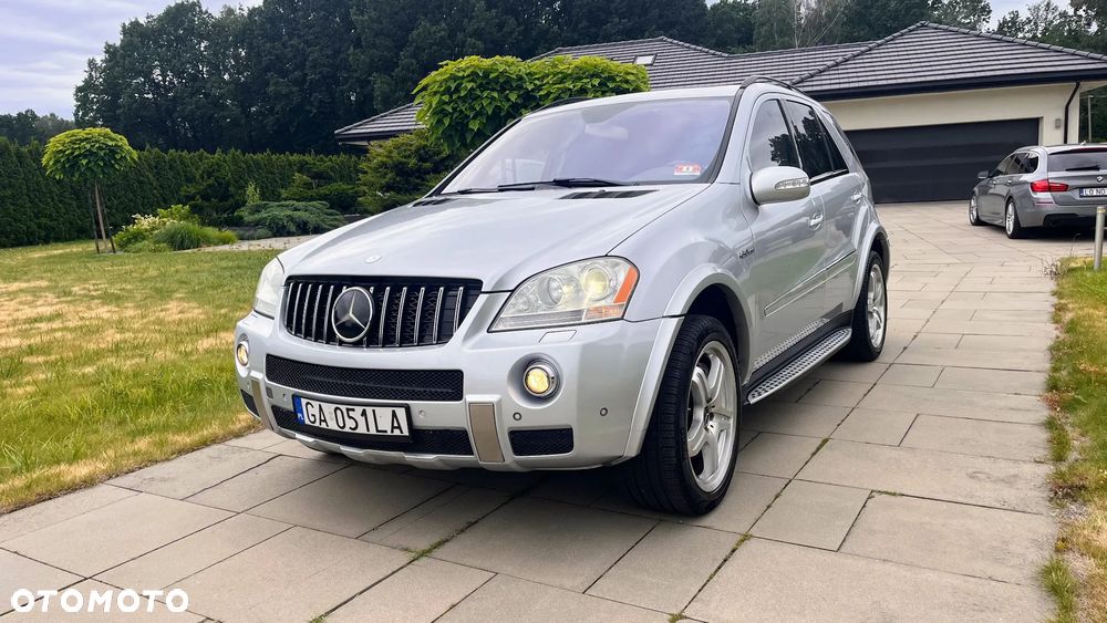 Mercedes-Benz ML 63 AMG 4-Matic - 3