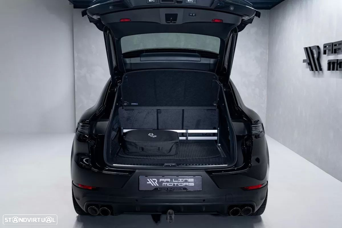 Porsche Cayenne Coupé E-Hybrid - 12