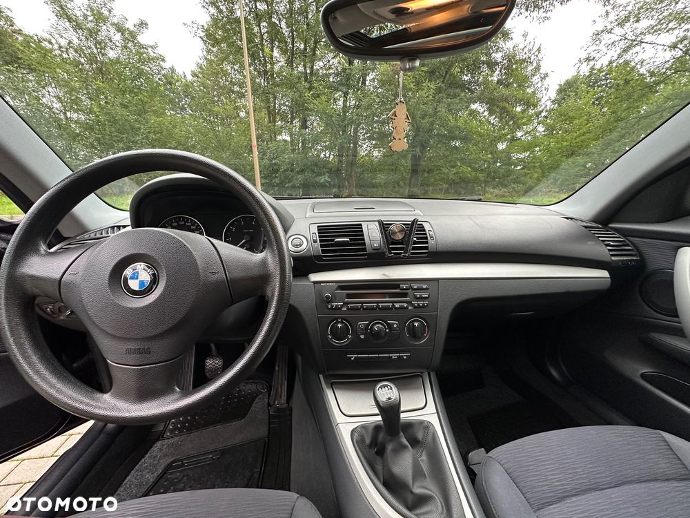BMW Seria 1 116i - 11