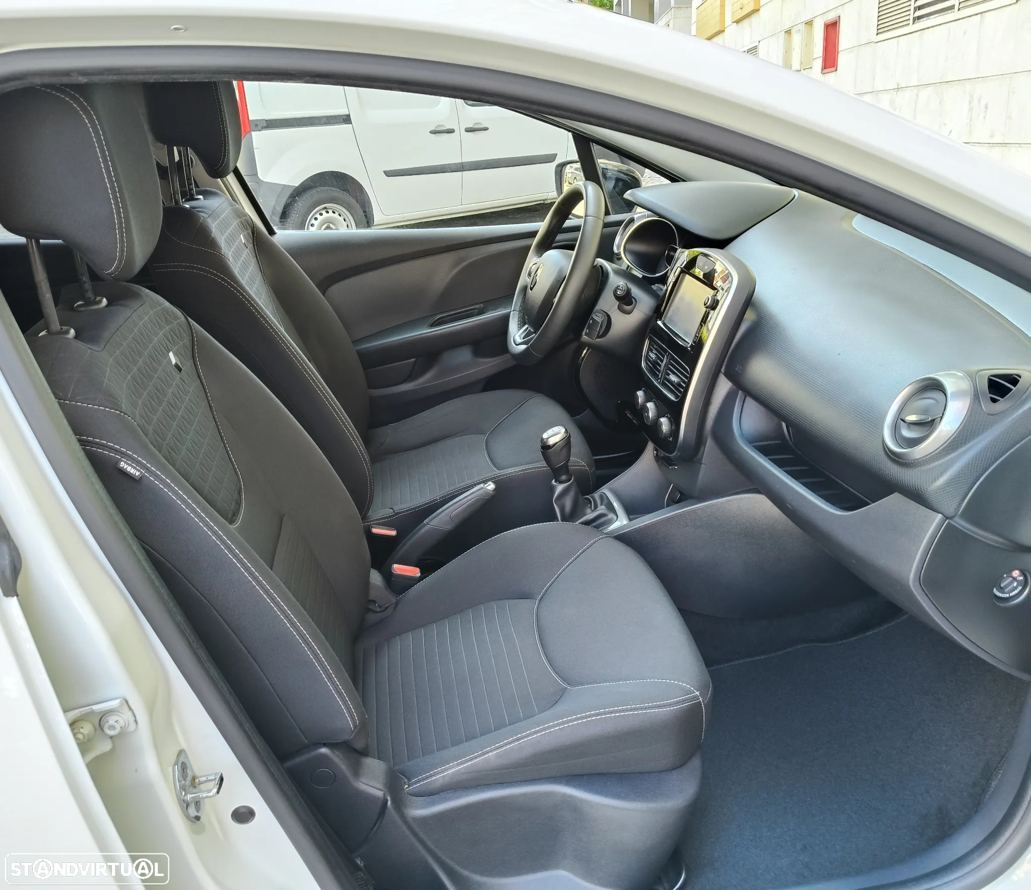 Renault Clio Sport Tourer 1.5 dCi Limited EDition - 16