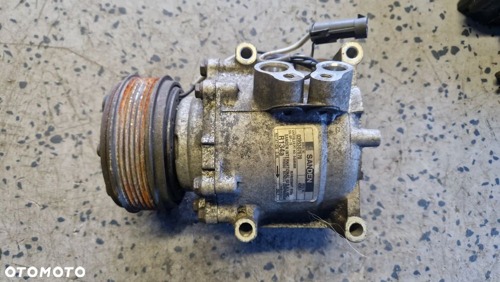 CHRYSLER CIRRUS 2.5 V6 SPRĘŻARKA KLIMATYZACJI 04595666 - 1