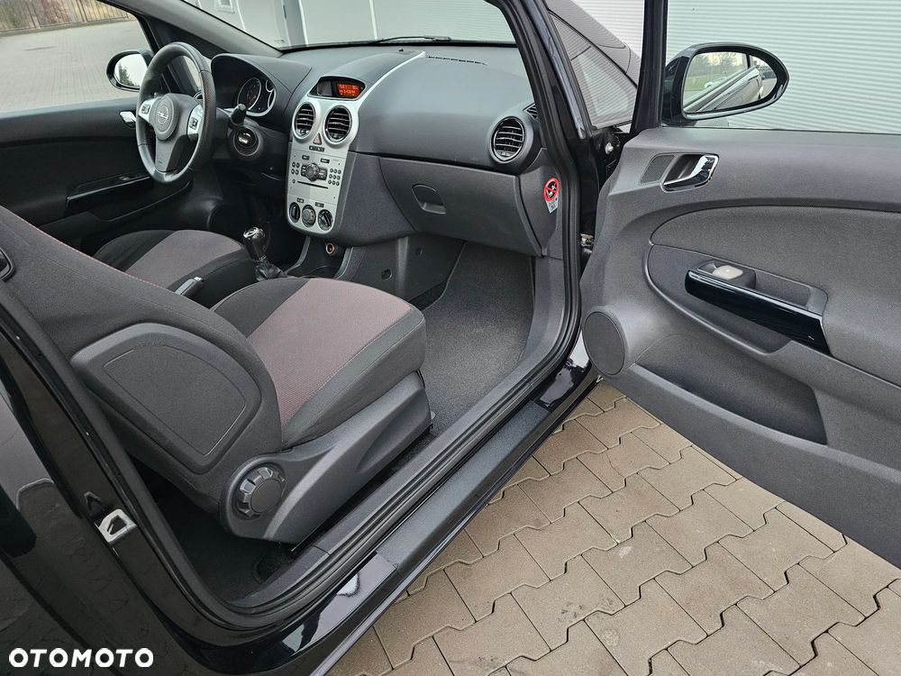 Opel Corsa 1.4 16V Sport - 7