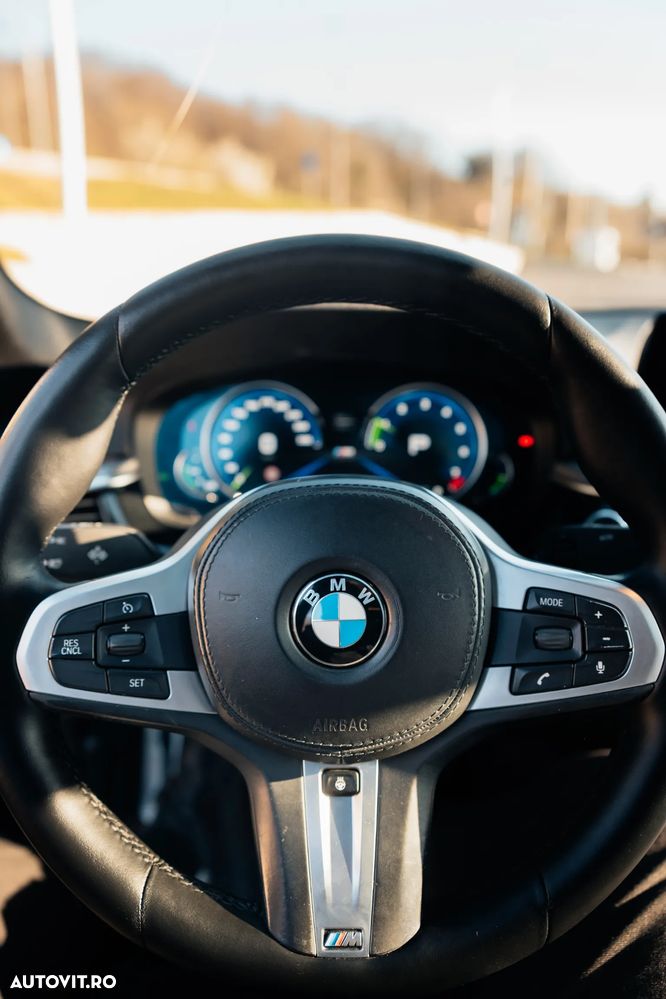 BMW Seria 5 530i xDrive Aut. M Sport Edition - 10