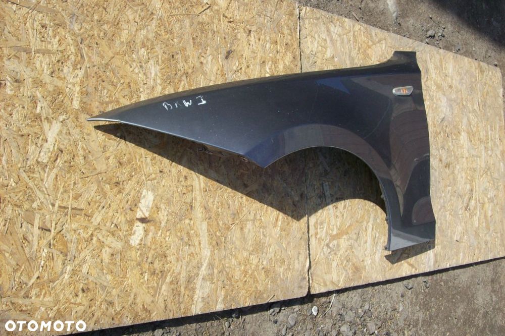 BŁOTNIK LEWY BMW I E-87 - 2