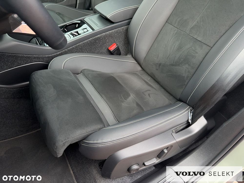 Volvo XC 40 B4 Ultra Dark - 12