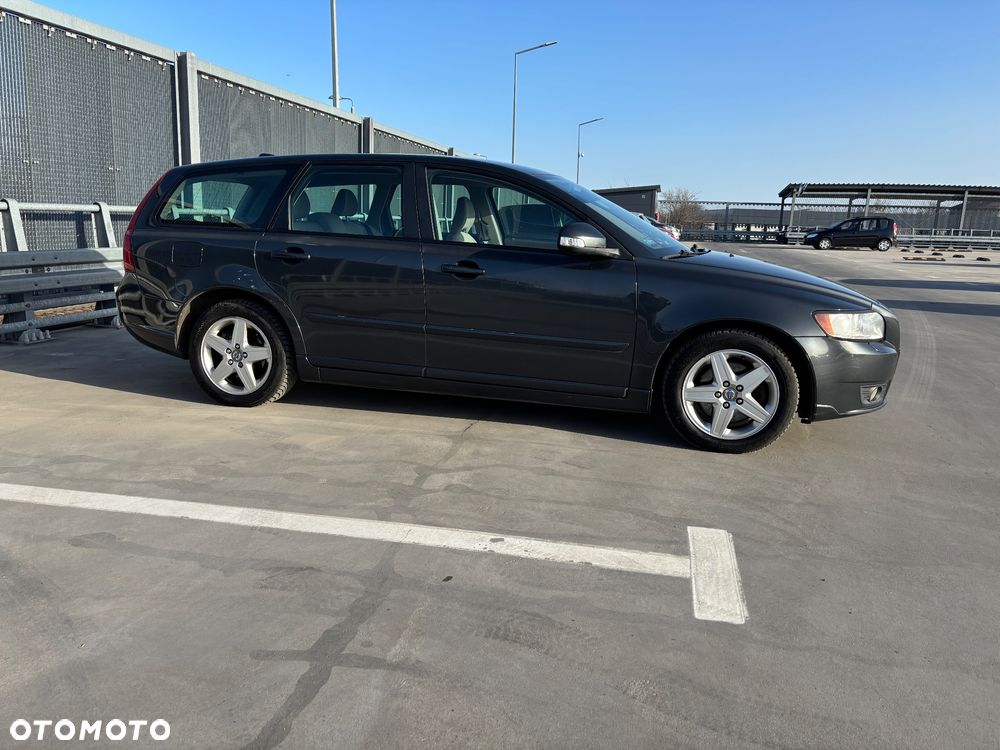 Volvo V50 2.0D Momentum - 5