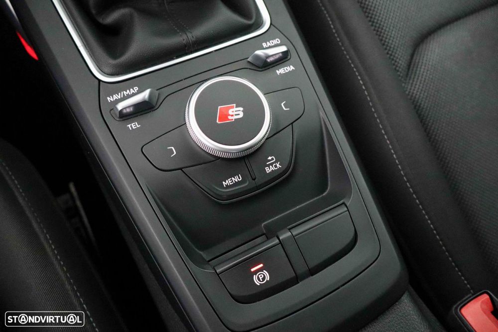 Audi Q2 1.6 TDI Design - 41